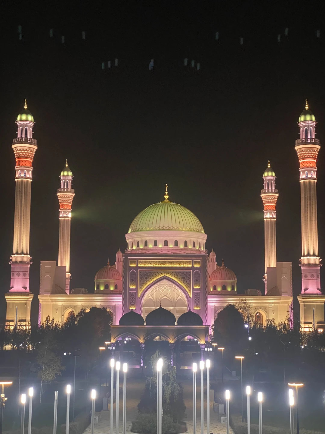 Все хорошее быстро заканчивается. Рекомендую поездку,самим за один день не объехать. Немного не повезло с погодой,низкая