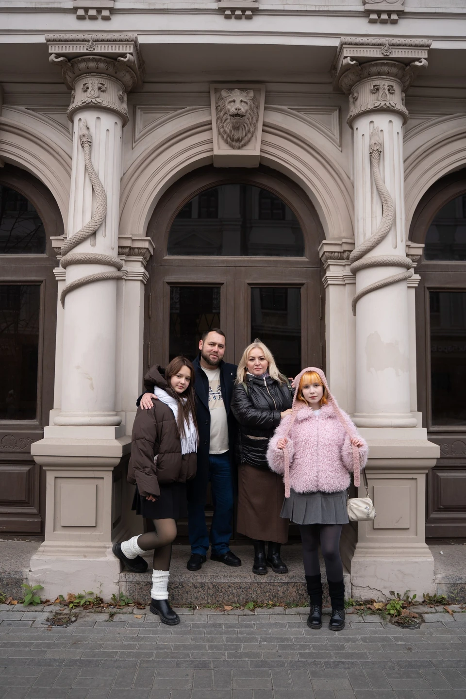 Очень приятная девушка. Интересно рассказала все. Отвечала на вопросы наши по городу и экскурсии. Понравились фотографии