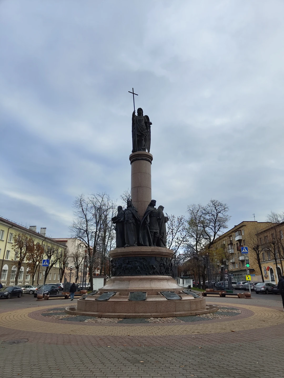 Отличная экскурсия по Бресту, которая открывает для туриста новый взгляд на Брест, на то, чем живет