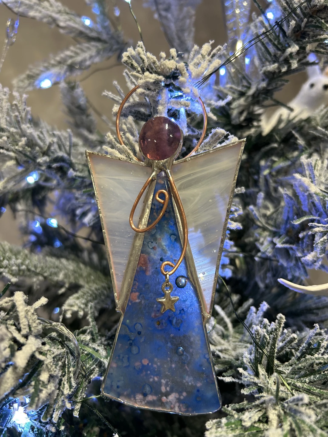 Побывали на мастер-классе с детьми. Очень понравилось, особенно детям. Техника интересная. Мастер очень доброжелательный. Понравилось что