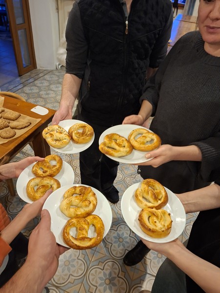 Отличный мастер-класс. И детям и взрослым очень понравилось. А варенье из жимолости- отдельный шедевр! Большое спасибо. Очень рекомендую