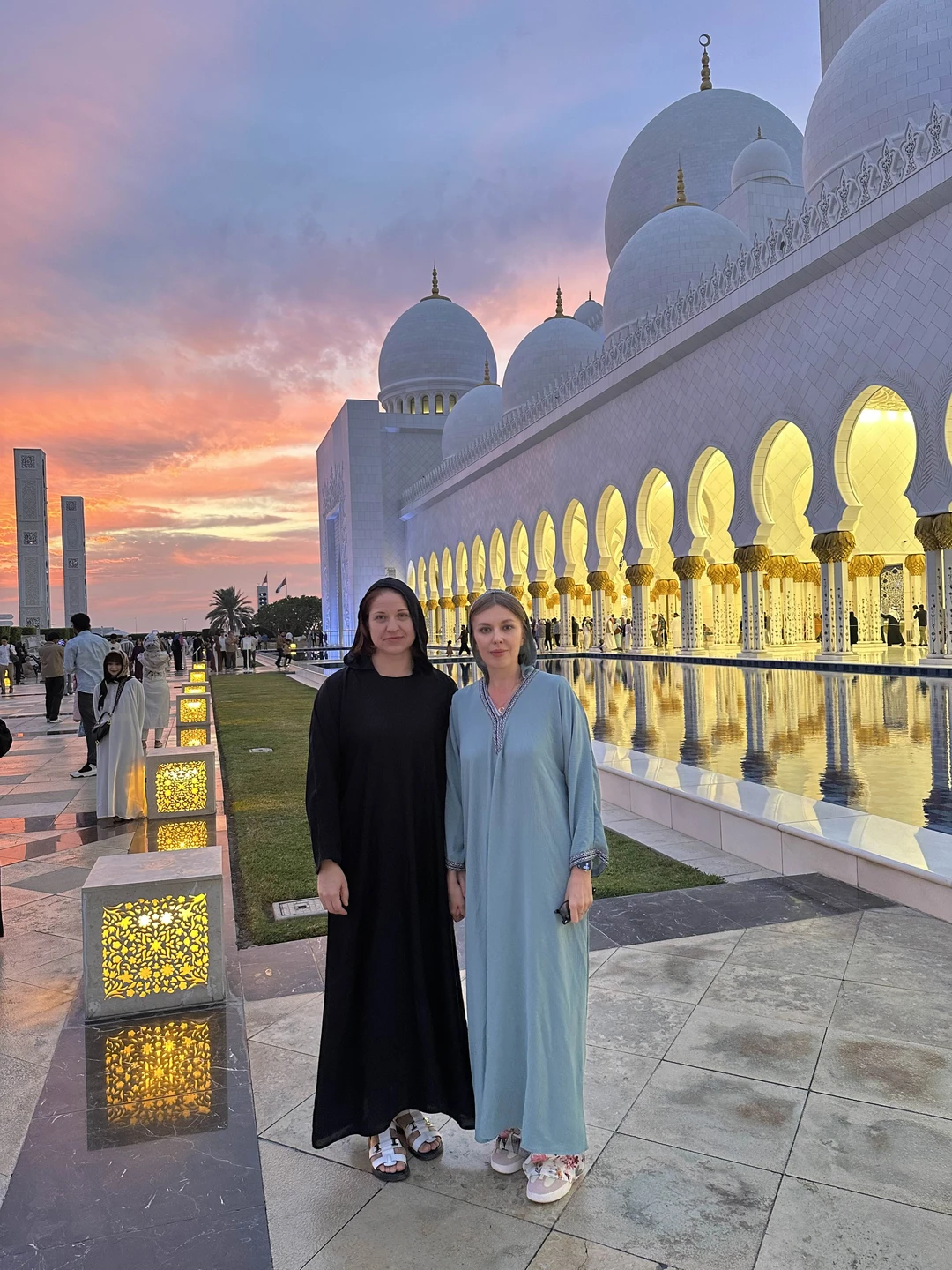 Рекомендую экскурсию. Все вовремя, четко, никаких лишних локаций. Только самое необходимое. Азиз приятный молодой человек, отлично