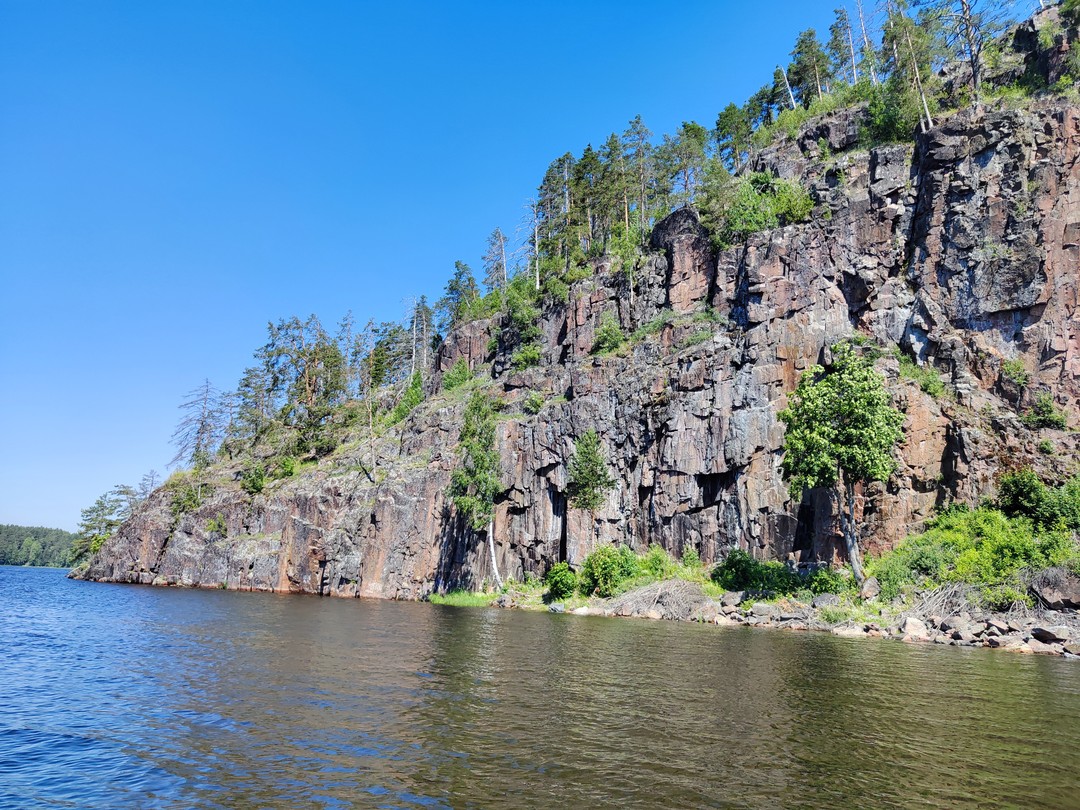 По Ладожским шхерам на маленькой лодке (Александр)