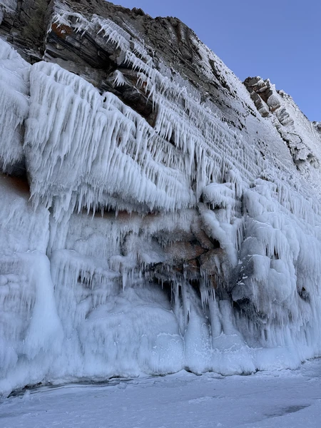 Мы решили купить тур на Байкал спонтанно — хотелось уложиться в 3 дня и успеть увидеть