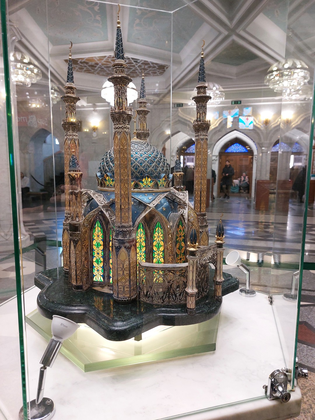 Были на экскурсии семьей, в Казани впервые. Алёна забрала нас с места проживания и отвезла обратно