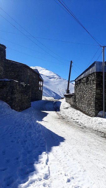 Спасибо большое за организацию трансфера. Нам нужен был трансфер из аэропорта Баку в Шахдаг, ехали нашей