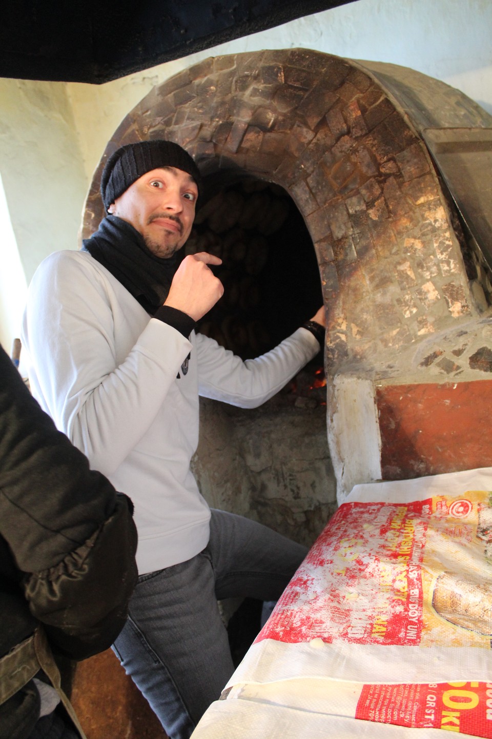 Атабек - не только прекрасный экскурсовод, влюблённый в свой город и в своё дело. Это душевный