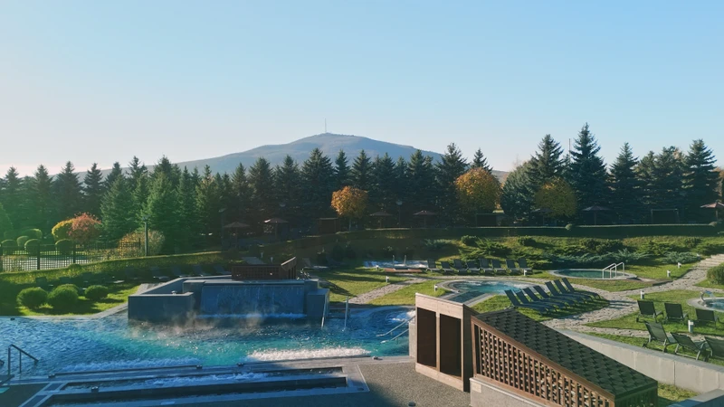 Отдых на водах: спа-тур на Кавказ с купанием в термах и отелем 4*. Домбай, Эльбрус и города КМВ