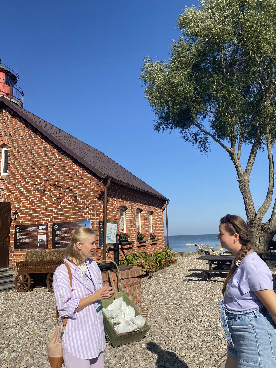 Я провожу отпуск в Калининграде. Очень хотелось съездить не только в известные туристические города - Зеленоградск