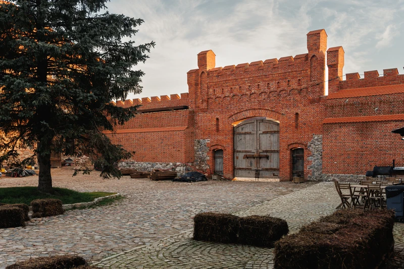 Из Калининграда - в Тапиау, Вальдау и Нойхаузен