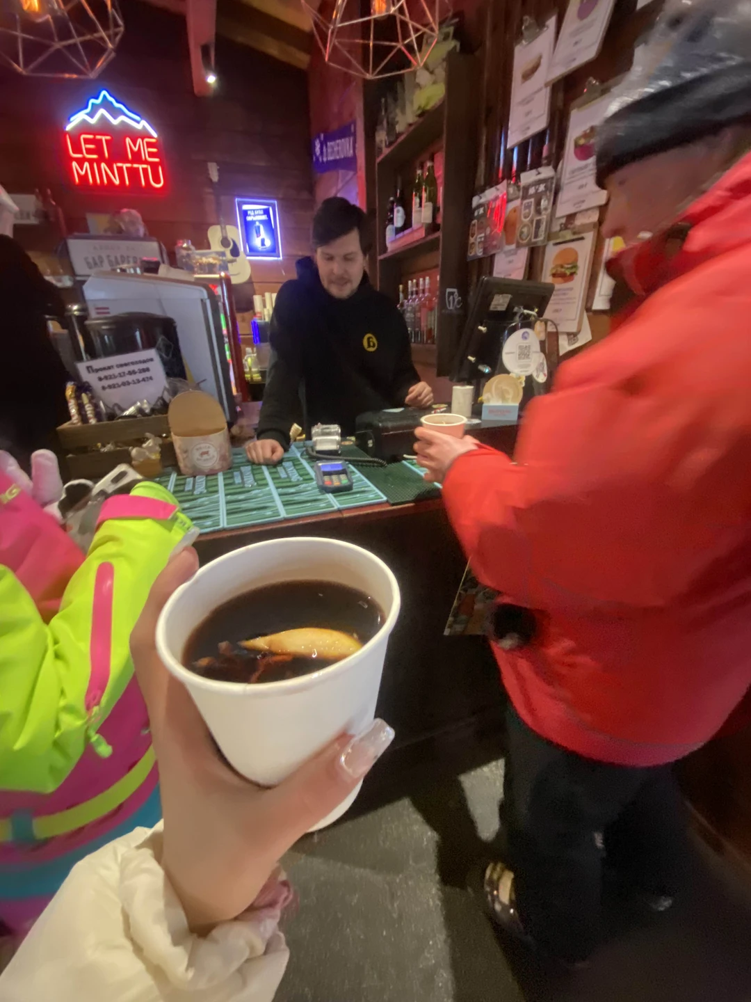 The guide picked us up on time to take us to bigwood Ski Resort, where he