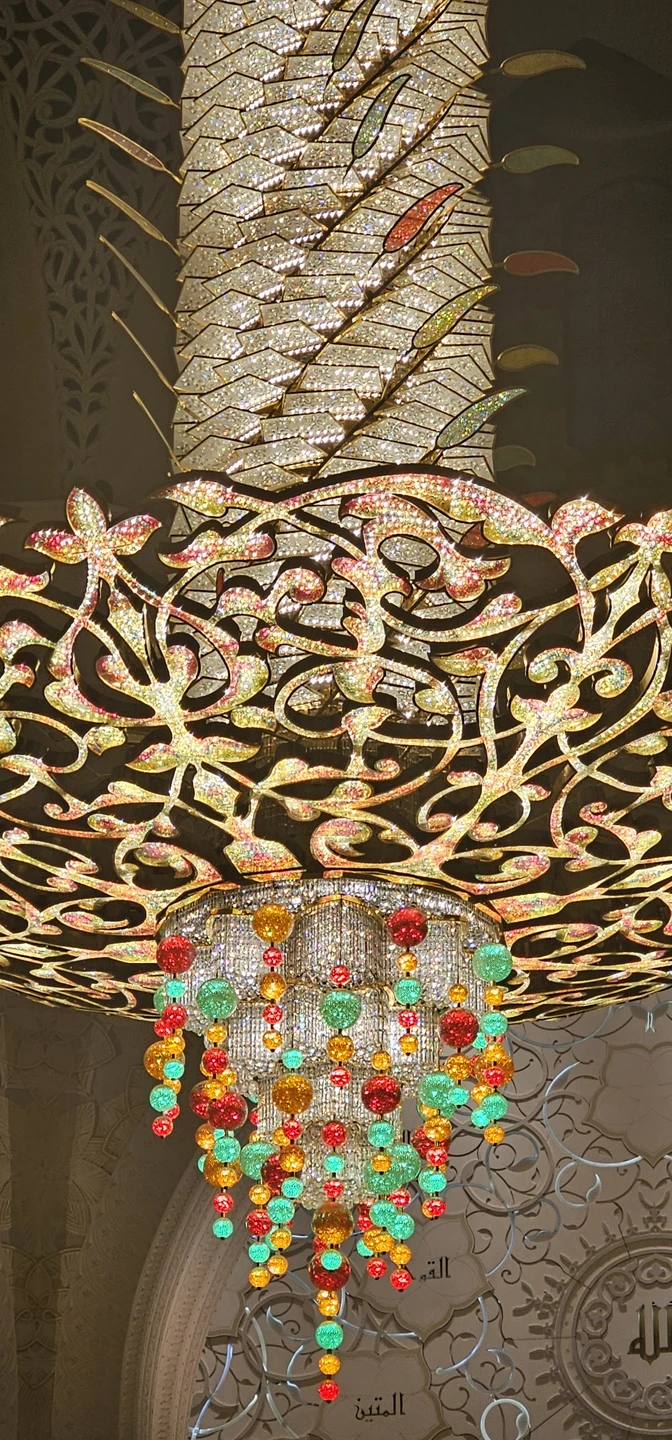 Благодарим Санжара за информативную и оптимально удобную для туристов экскурсию. Высокий профессионализм и опыт, знание истории