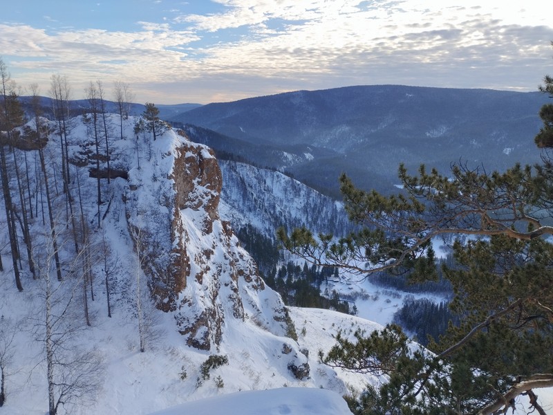 Прогулка в сердце Торгашинского хребта: скалы и смотровые площадки