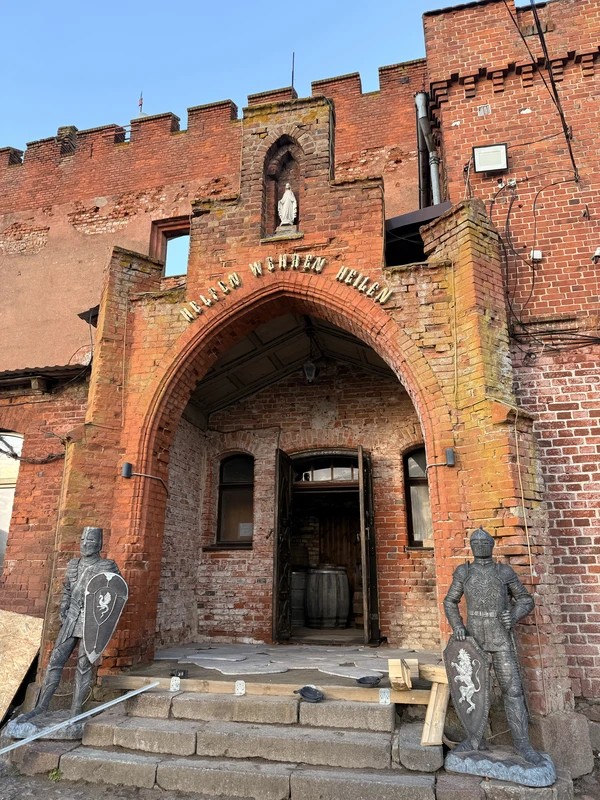 Замки Шаакен и Нессельбек - из Зеленоградска