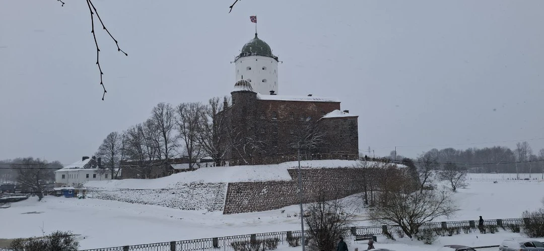 Были на экскурсии в Выборге 04/01/2026 с Игорем - это один из лучших экскурсоводов, которых мы