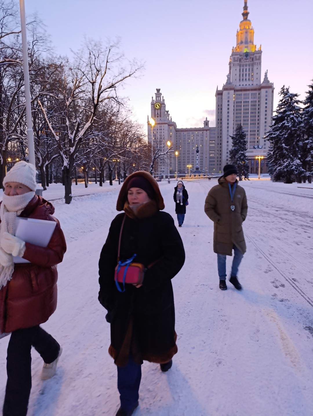 Несмотря на погоду Мария всё продумала. Экскурсия была крайне познавательной и интересной. Спасибо больше ей за всё