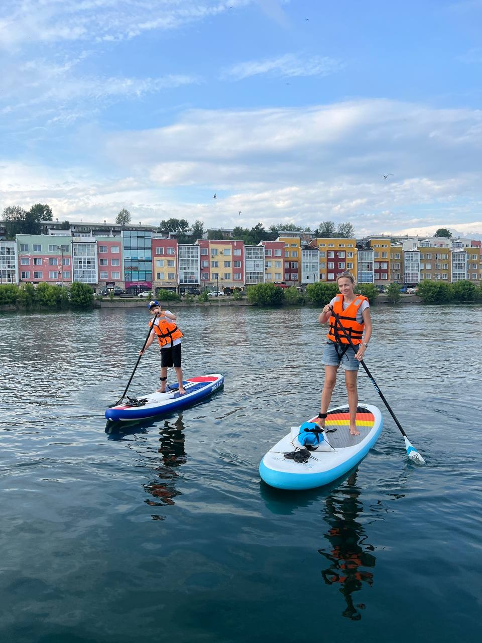 Отличная экскурсия! Ни я, ни мой сын никогда не катались до этого на сапах. Михаил прекрасный
