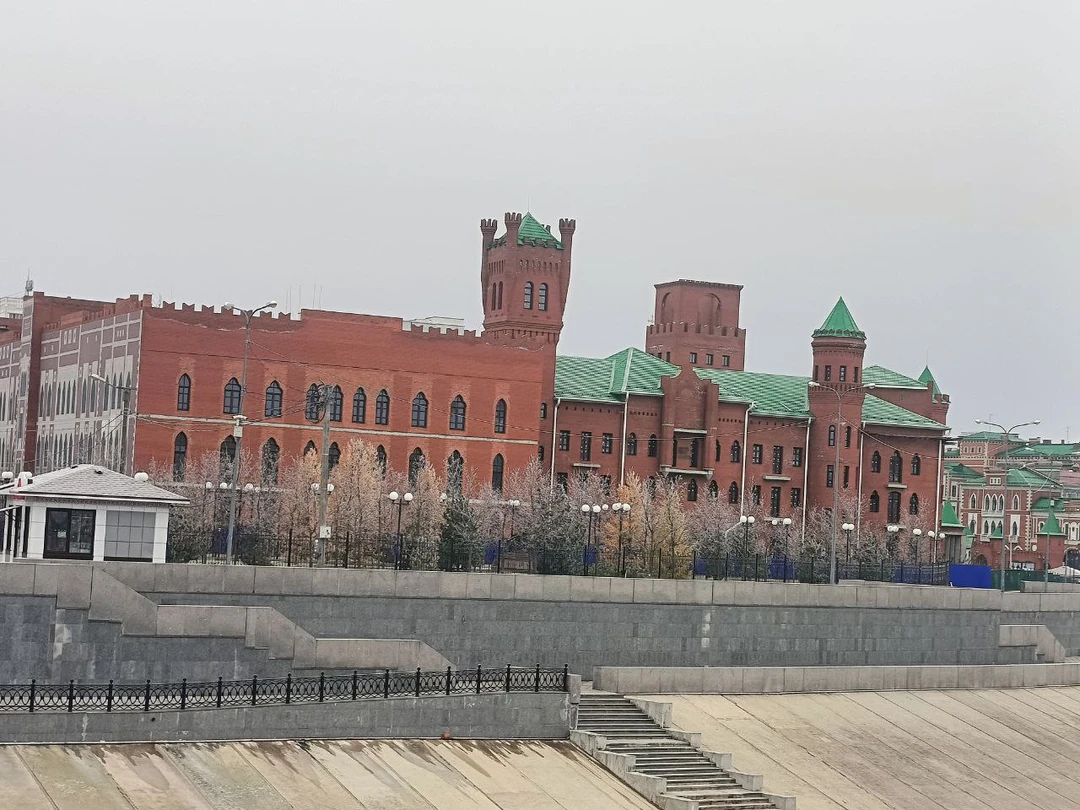 Очень интересный город. Я бы сказала город-праздник. Конечно, это туристический маршрут, но!!! Вложено много сил в