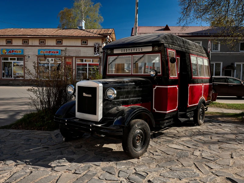 Карельские выходные: из Петербурга - в парк «Рускеала» и к Ладожским шхерам на аэролодке