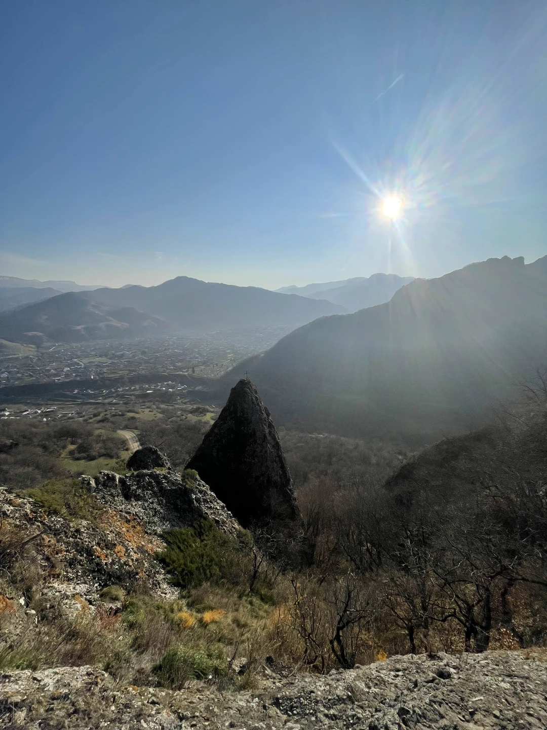 Мы остались очень довольны экскурсией. Столько эмоций за один день! Дорога к Домбаю очень живописная, куда