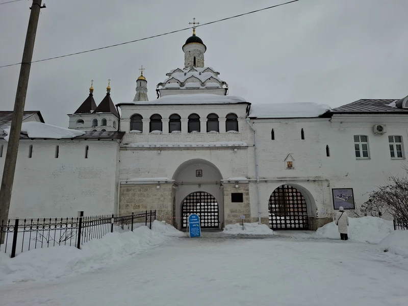 узнали много интересного, что было бы очень трудно узнать без гида-Елизаветы!