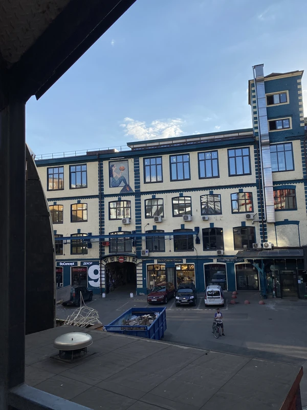 Неожиданные Сыромятники: индустриальные гиганты, арт-пространства и Спасо-Андроников монастыря