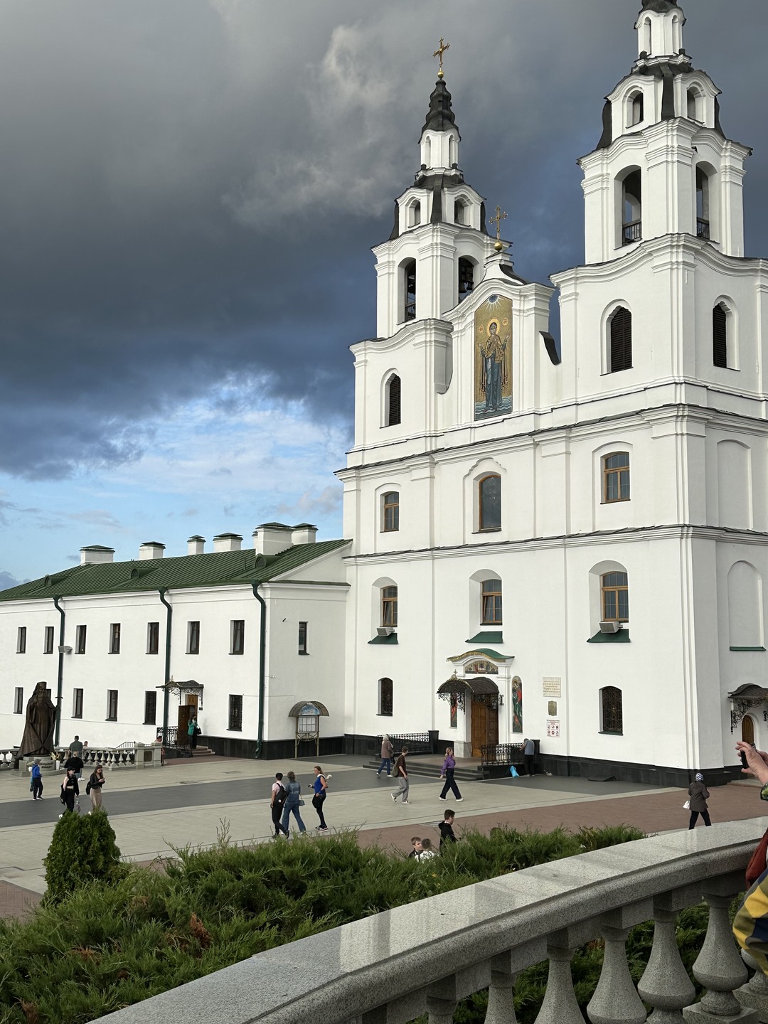 Автобусно-пешеходная экскурсия по вечернему Минску (Леонова)