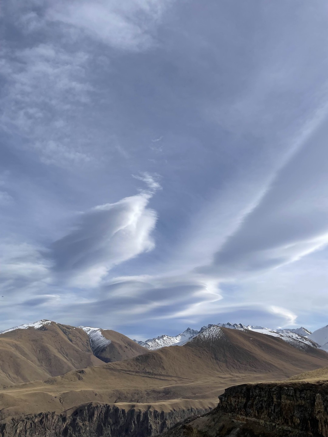 Экскурсия прошла отлично! Гид Роман показал множество красивых локаций и даже те, которые не входили в