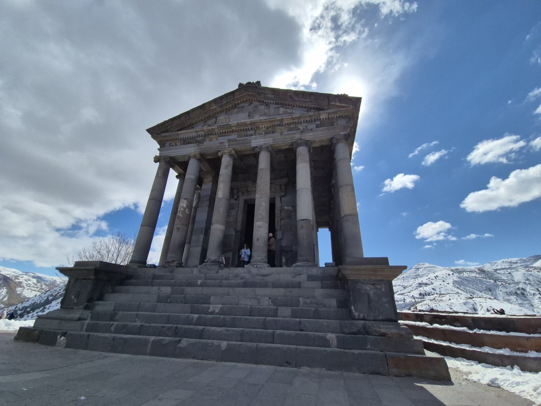 Мне очень понравилась экскурсия. Первый раз в Армении, в Ереване. Здорово, что помимо знаковых мест, еще