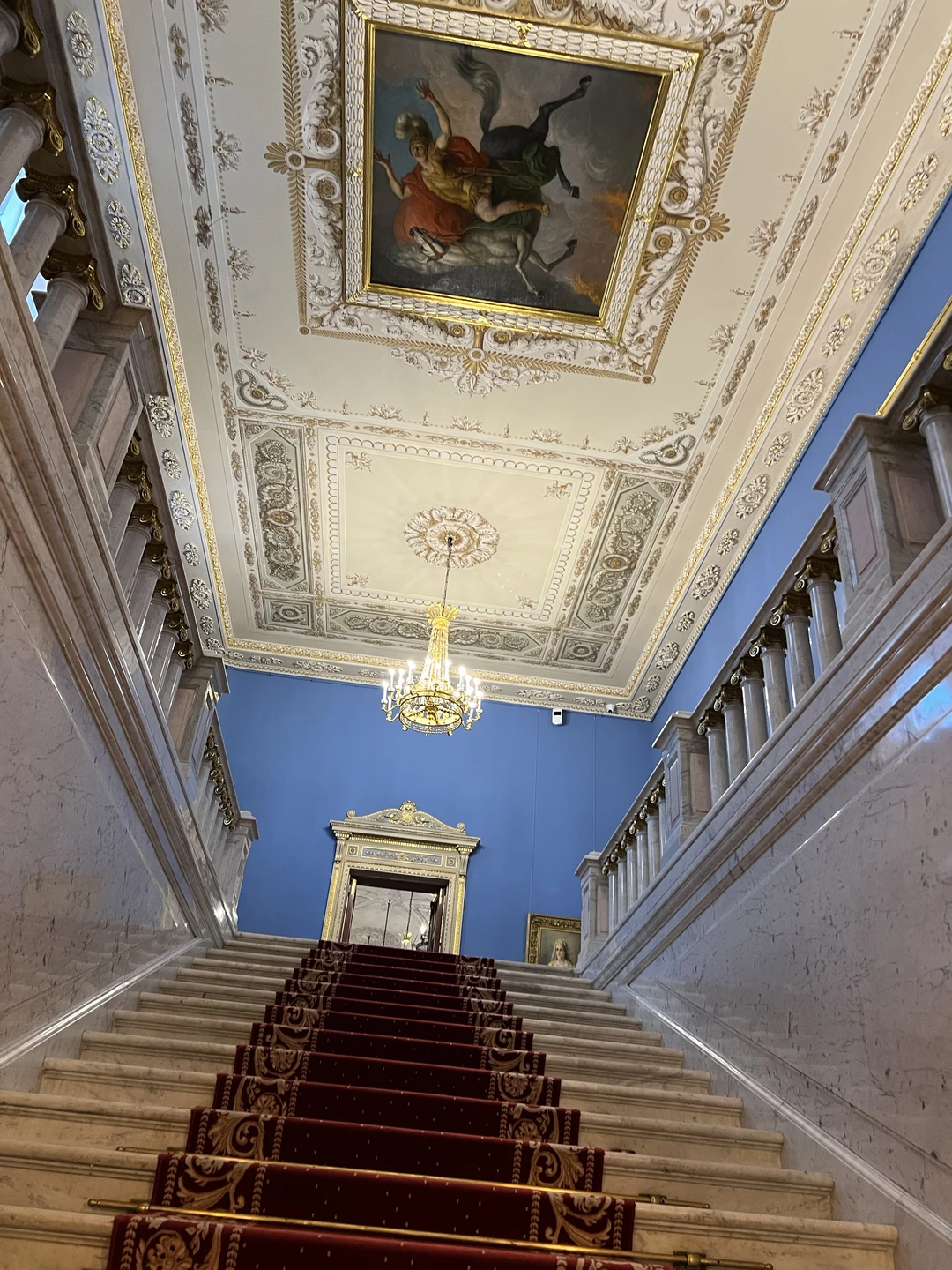 Очень интересная, насыщенная, познавательная экскурсия. Всем рекомендую. Хочется выразить огромную благодарность за это экскурсоводу Евгении, очень