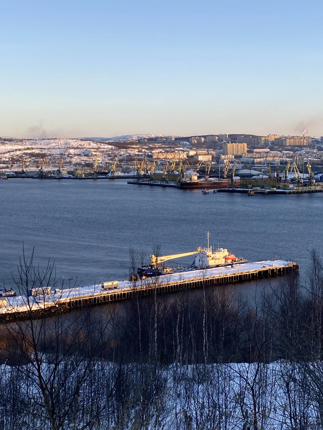 Гид Максим всё показал, всё рассказал о Мурманске и его жителях. С юмором и с любовью