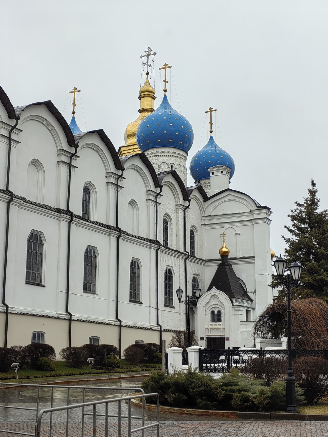 Прекрасная экскурсия. Организовано отлично. Под нас спланировали весь маршрут. Поиехали на поезде в 8'00 нас встретили