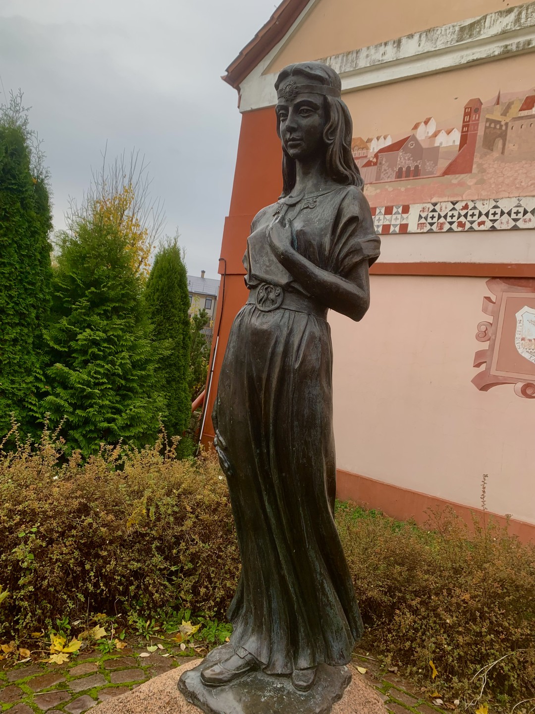 Гид Светлана большая молодец, много рассказала и показала в Советске. Не хватило интересного в Немане (соотношение