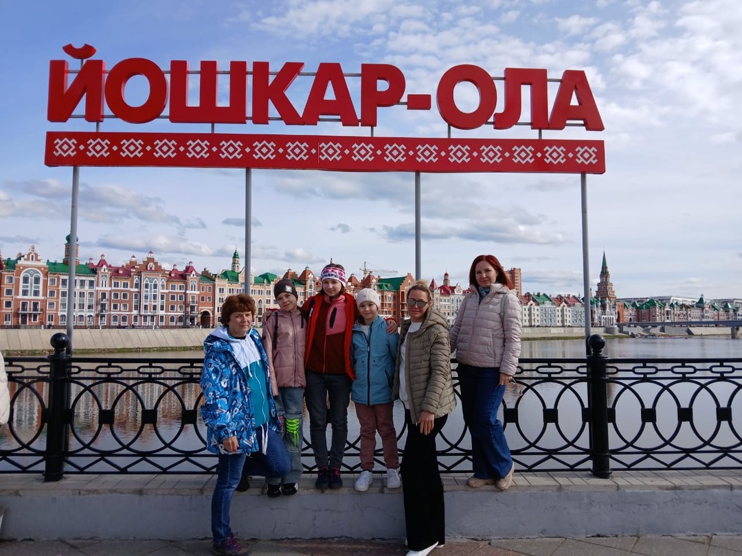 Спасибо Елене за интересную и познавательную экскурсию. Замечательно и с пользой провели время. С нами было