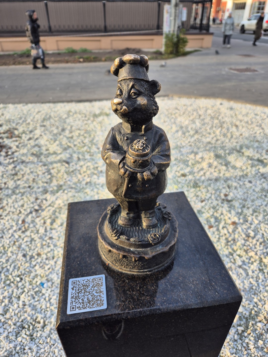 Невероятная любовь к родному городу и его истории не может не волновать и оставить равнодушными слушателей