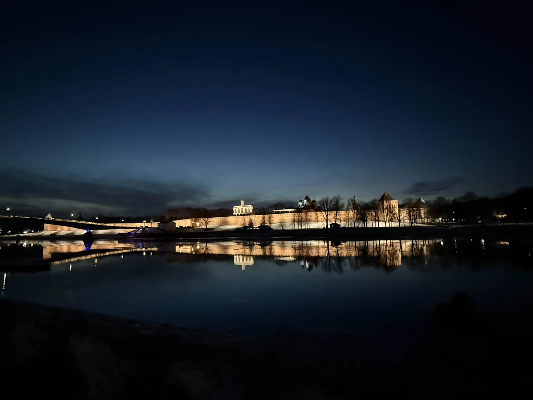 Все прошло отлично. Спасибо Максиму за доступный и понятный формат для первого ознакомления с городом с такой великой историей