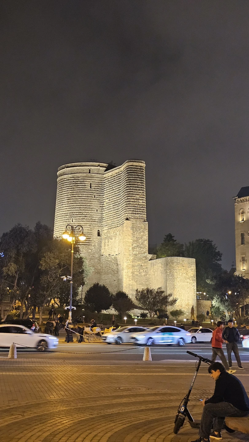 С гидом очень повезло. 4 дня прошли в экскурсиях (кажется, это лучший показатель, как оценка)