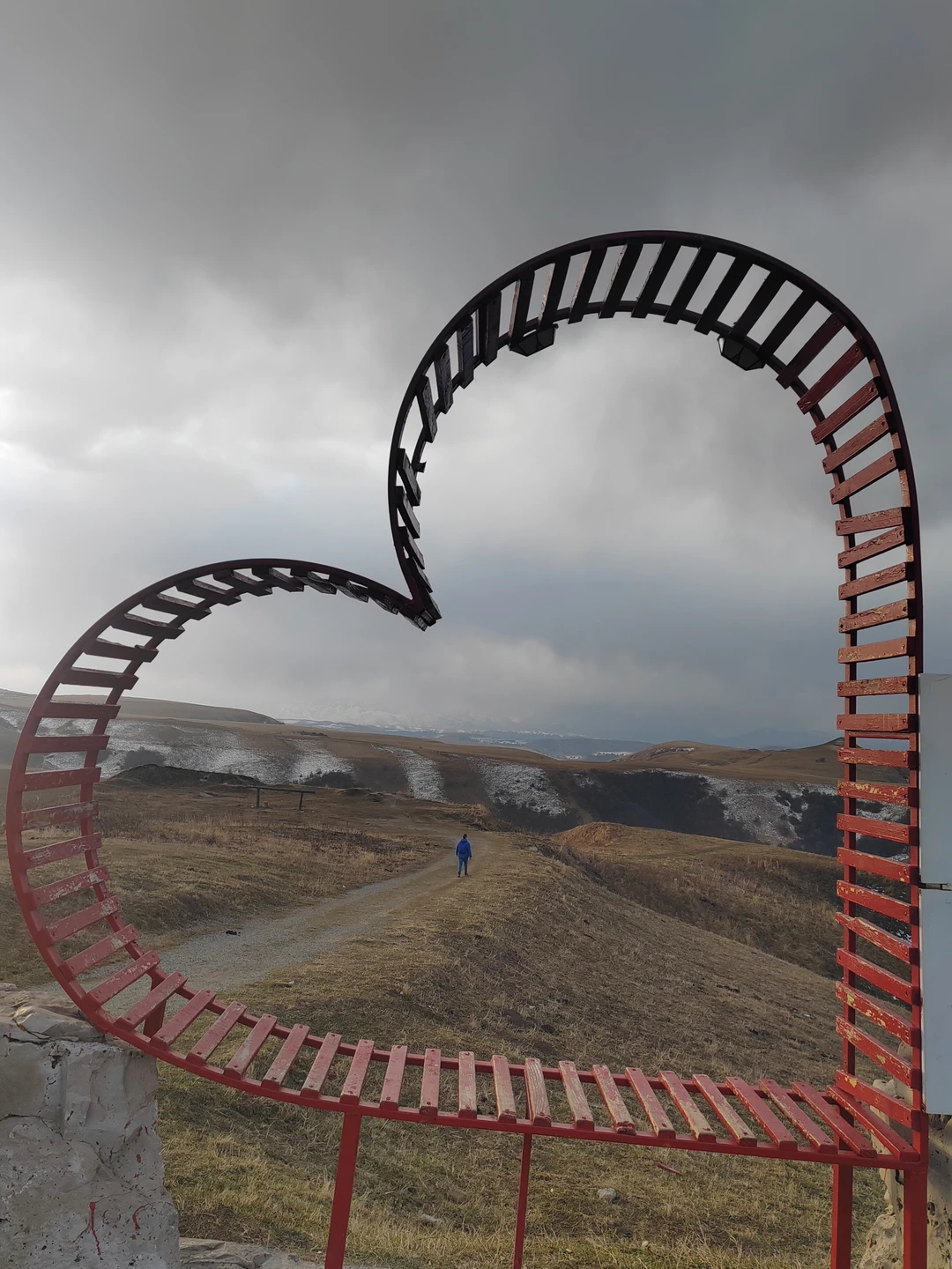 Одна из любимых экскурсий КМВ. Ездила не первый раз, каждая поездка - Восторг. Домбай красив в