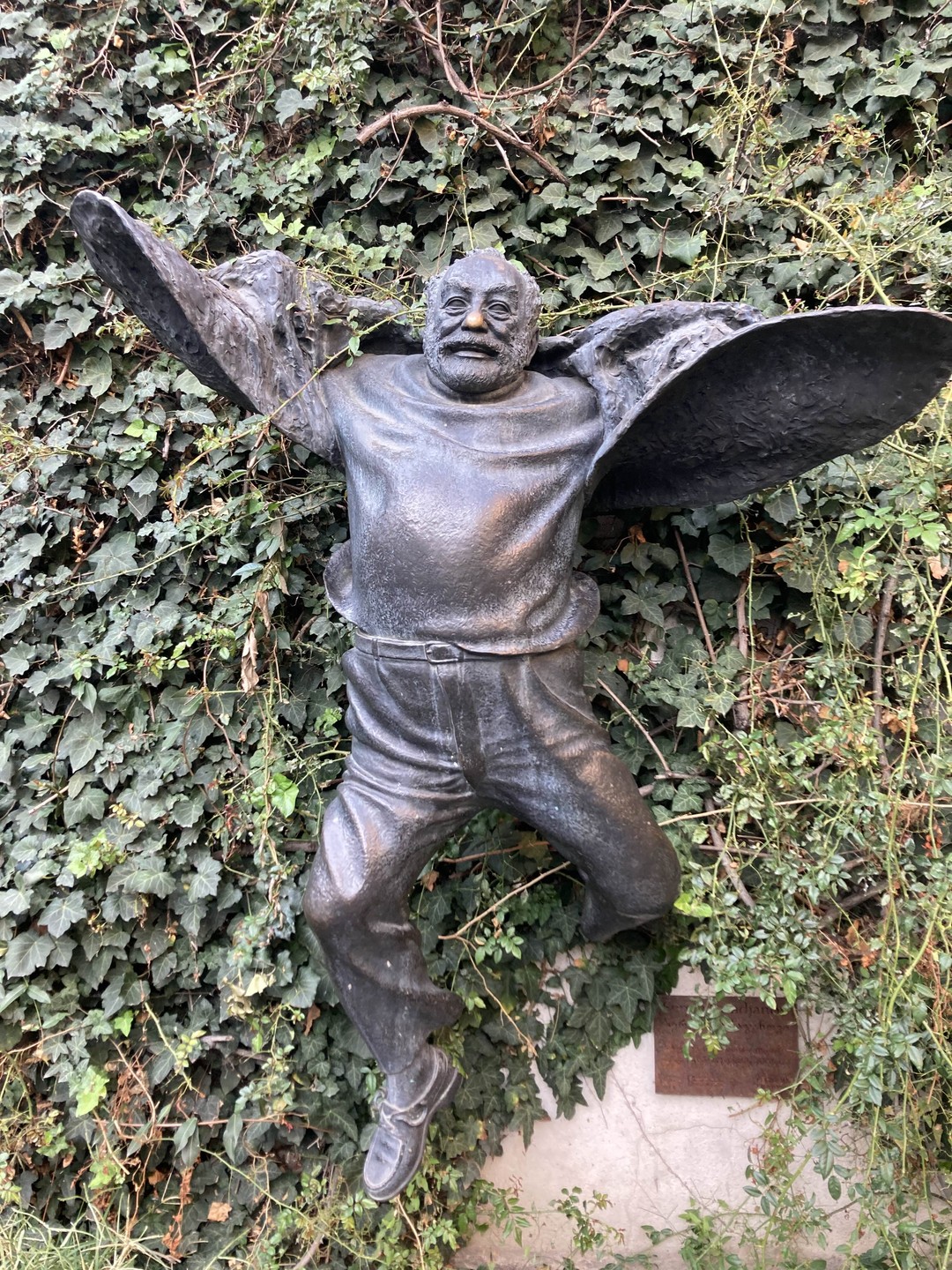 Очень понравилась экскурсия. Мы совершили хороший пеший маршрут. Прогулялись по проспекту Руставели, району Сололаки, побывали в