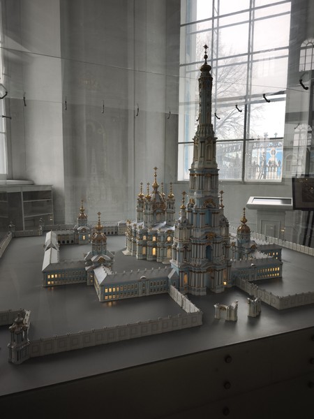 Прекрасная экскурсия, очень продуманный маршрут! узнали удивительную историю создания, побывали внутри и поднялись на самый верх