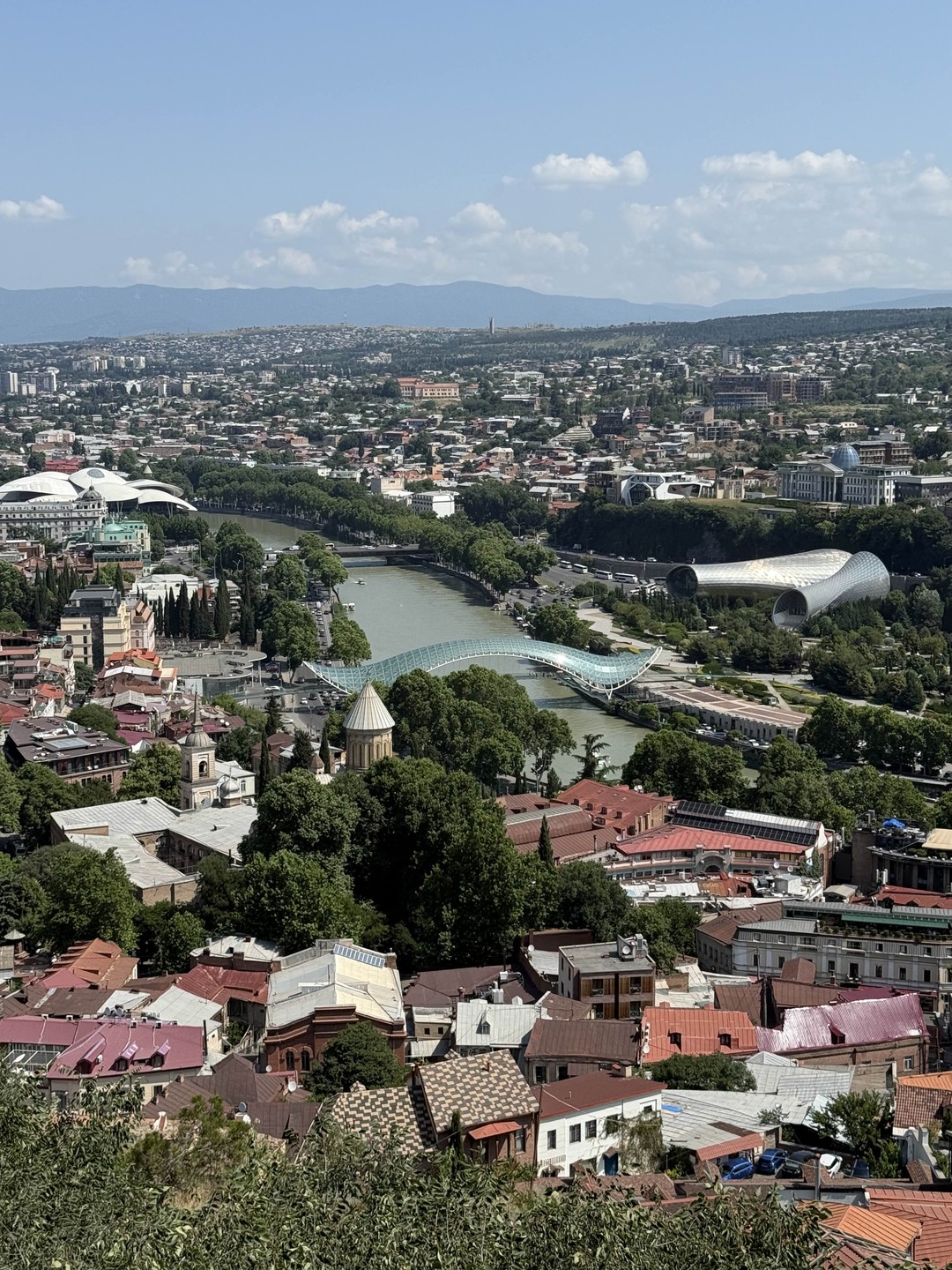 Хочется от всей души поблагодарить команду Capital Georgia Travel за великолепно организованное путешествие. Мы остались в