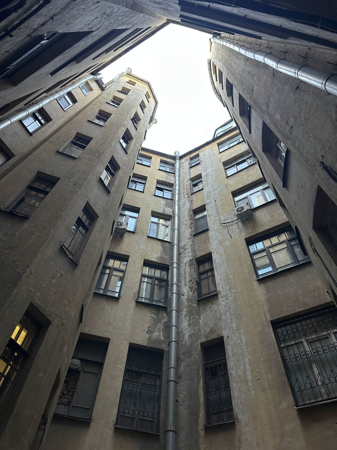 Лабиринты дворов и парадных Петроградской стороны (Наталия)