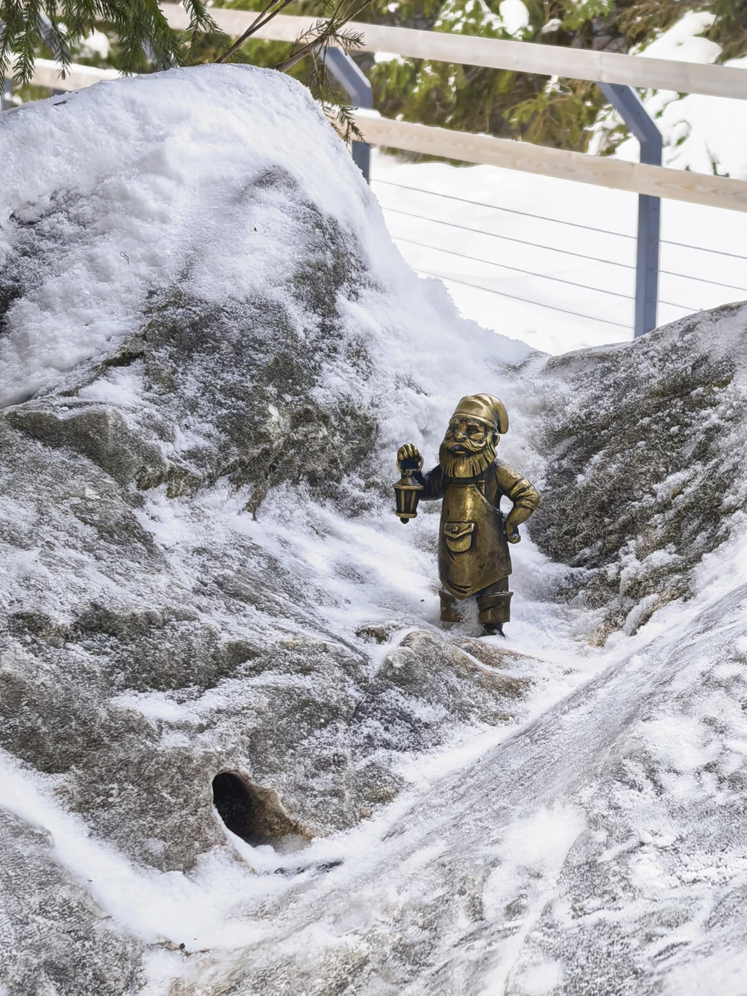 Вчера были в прекрасном путешествии с экскурсоводом Натальей. Нам очень повезло с гидом, поскольку мы кроме