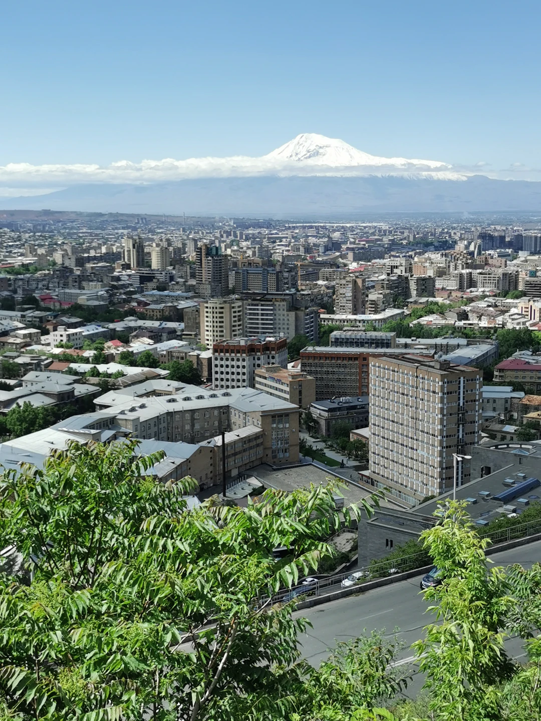 Хорошая обзорная экскурсия, рекомендую. Возможность много где побывать за полдня и насытиться информацией и просто насытиться)