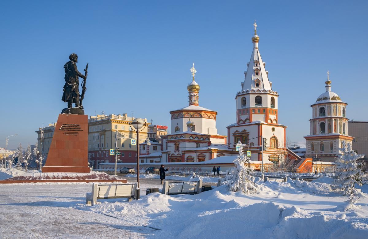 Фото 4 - Экскурсия: "Почувствовать силу природы Байкала: мини-путешествие к бухте Песчаной и в Листвянку"