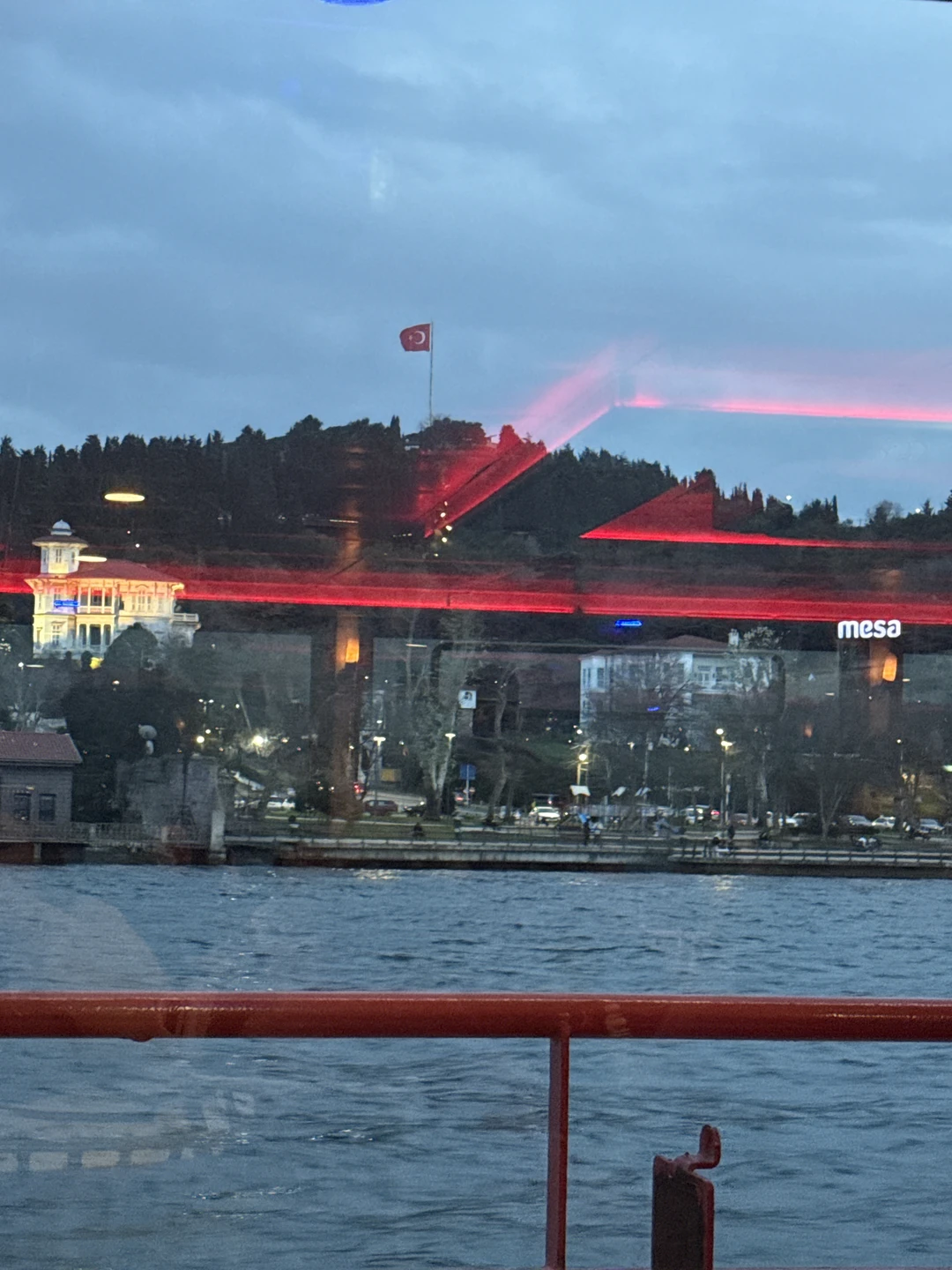 Морская прогулка по Босфору с аудиогидом (Tsagan)