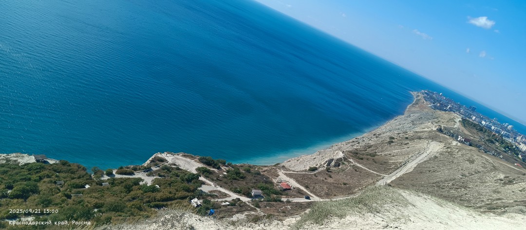 Водитель вежливый, охотно отвечал на вопросы. Без лишней суеты, всё прошло на высшем уровне