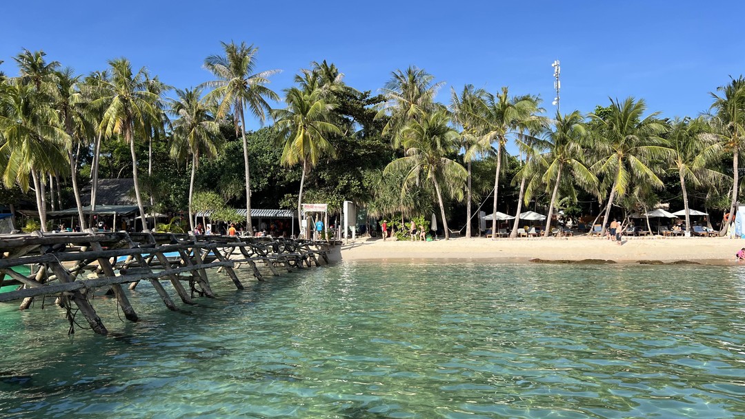 Морская прогулка - всегда отличная история, особенно если отправиться в путешествие небольшой компанией на своем транспорте