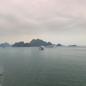 Фото отзыва 2: экскурсия "Пещера, острова и скалы: однодневный круиз из Ханоя"