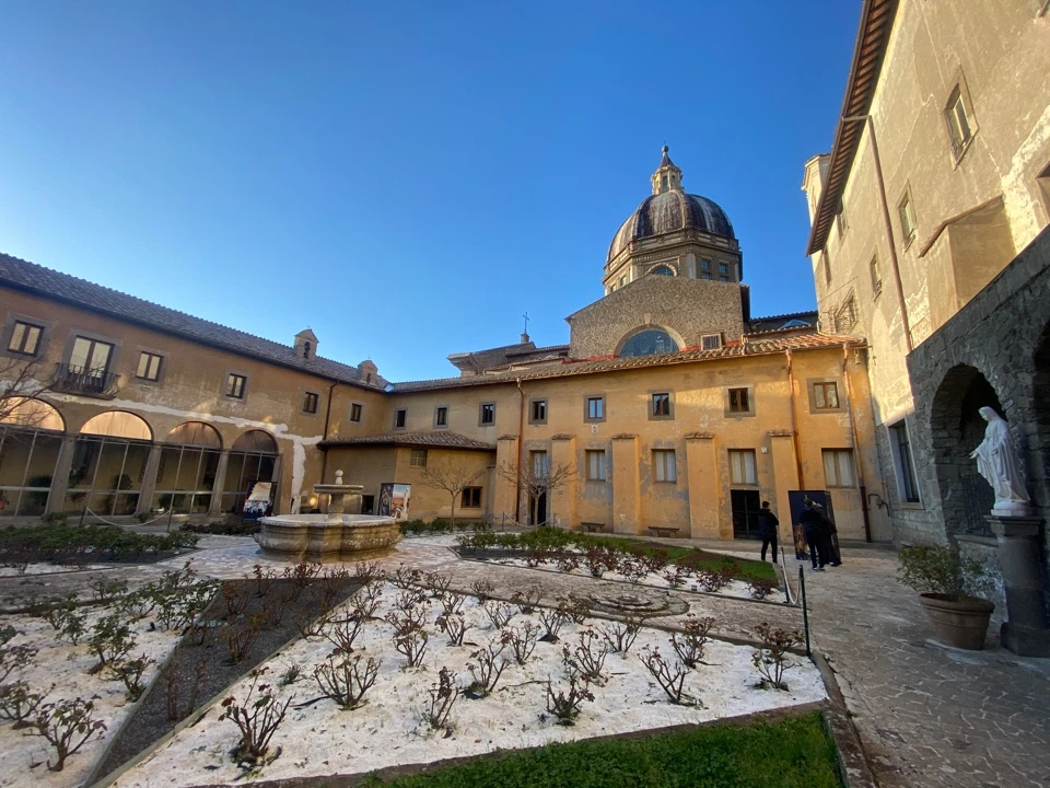 Светлана встретила нас на вокзале, очень понятно всё объяснила как к ней пройти от поезда.